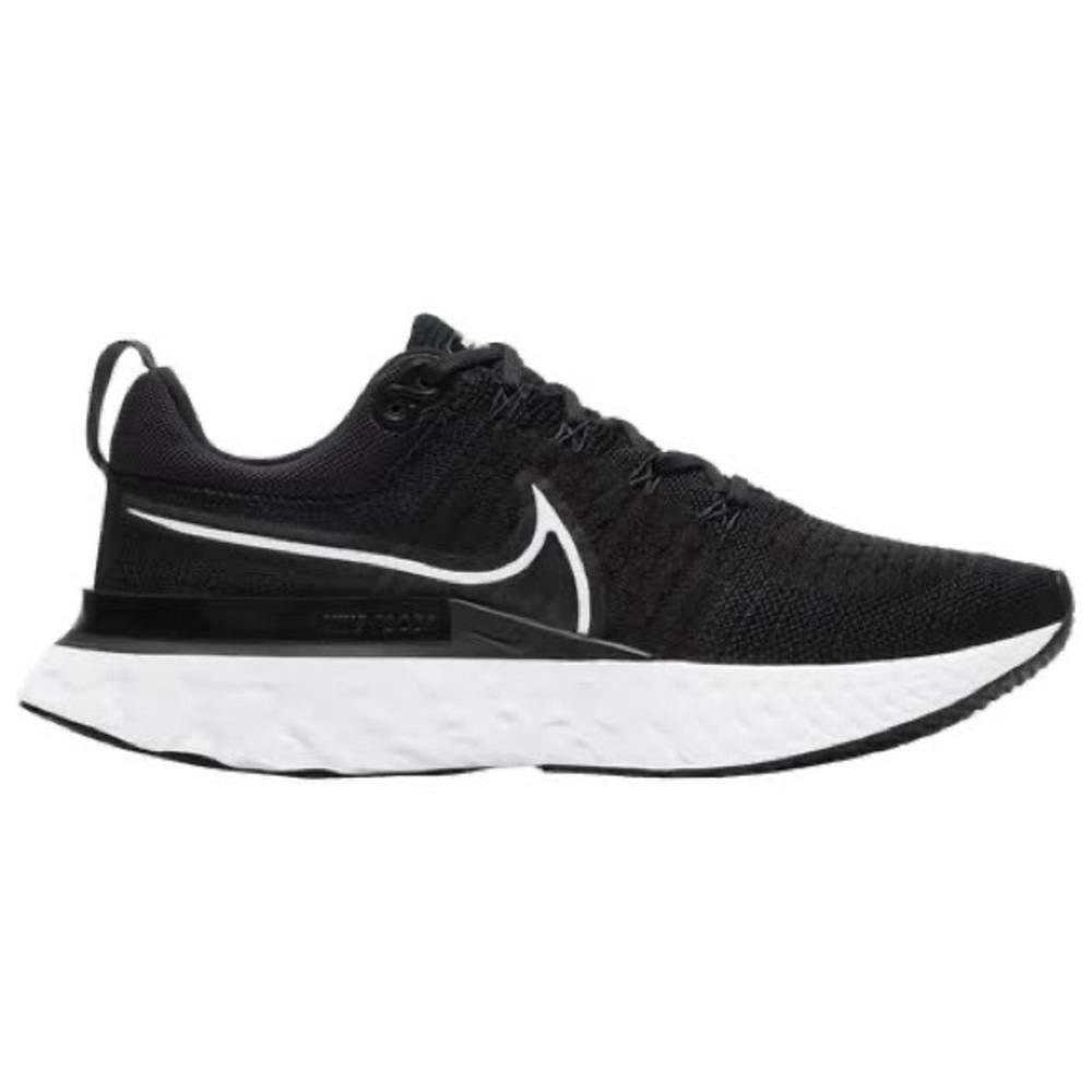 Nike Women’s React Flyknit 2 Black Size 7